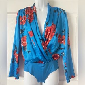 Zara blue bodysuit blouse with red flowers small